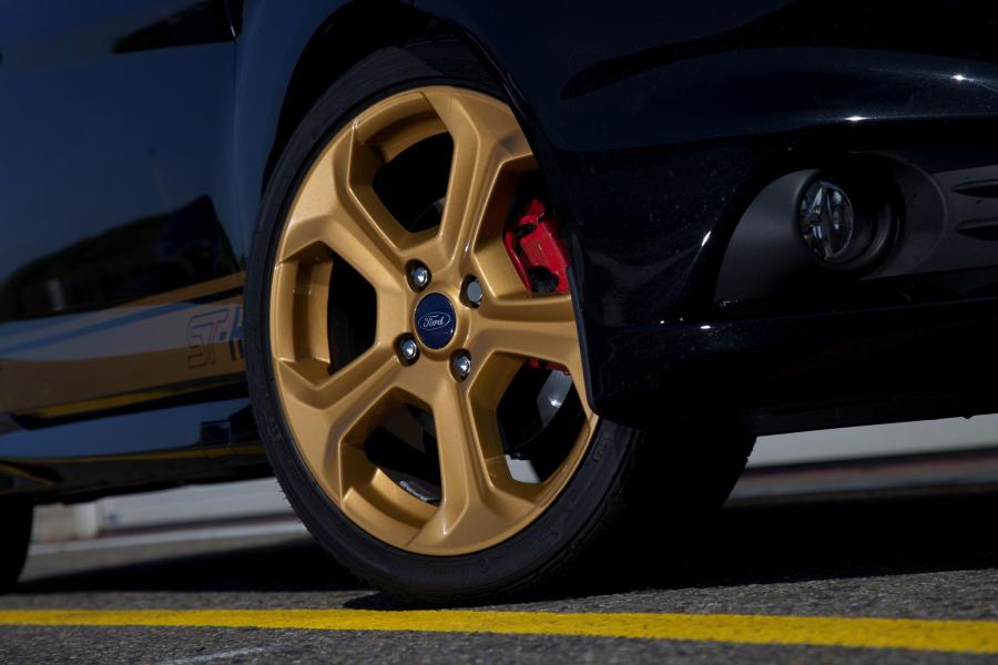  Ford Fiesta ST-H 2014 года  (фото 9 из 12)